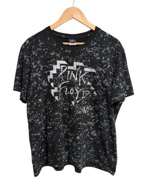 Pink Floyd Women’s Black & White 'The Wall' Tee Short Sleeve